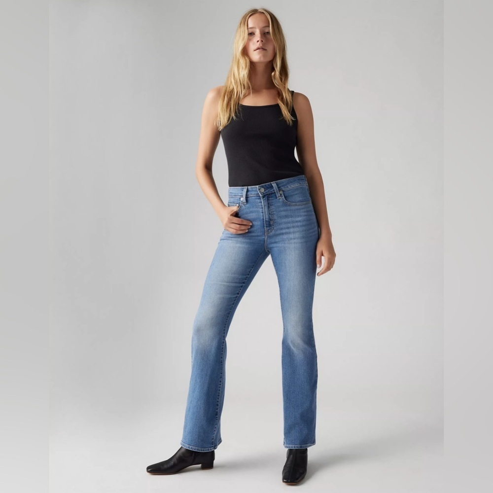 NWT Levi’s 726 High Rise Flare Women’s Jeans Size 20W